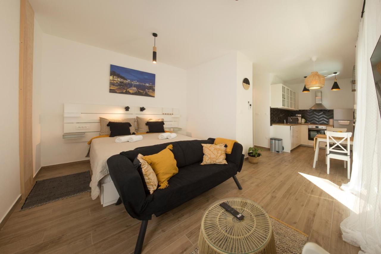 Studio And Hot Tub Split Luaran gambar